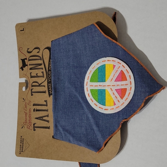 "Doggie" Scoop Neck Bandana "Rainbow" - Picture 1 of 3